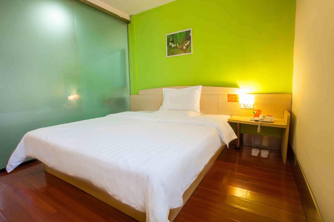 7Days Inn Wuhan Airport Panlong City Exterior foto