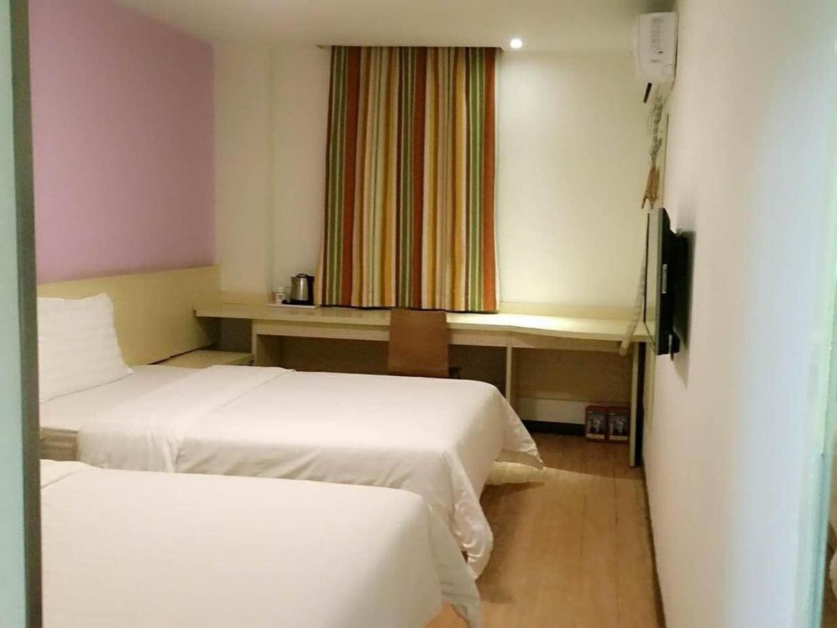 7Days Inn Wuhan Airport Panlong City Exterior foto